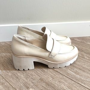 Dolce Vita - Halona loafer size 10